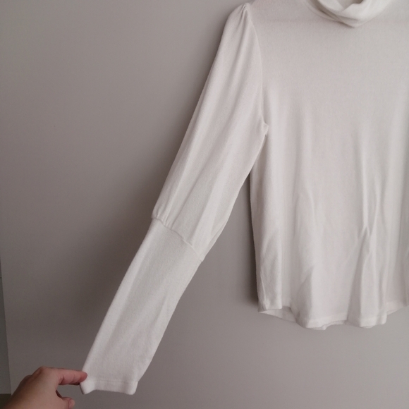 By Anthropologie Puff Sleeve Turtleneck Long Sleeve Sweater in Ivory Small - Picture 6 of 16